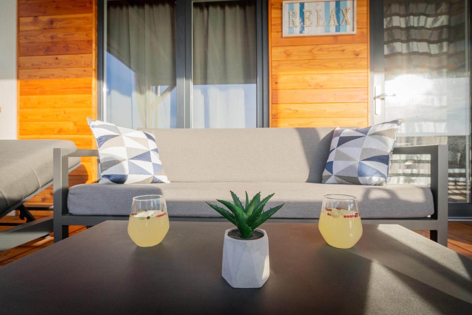 Luxury Mobile Home Zuzu Klenovica Zewnętrze zdjęcie